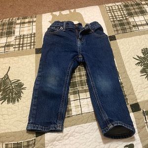 2T baby gap. Jeans. Nice condition